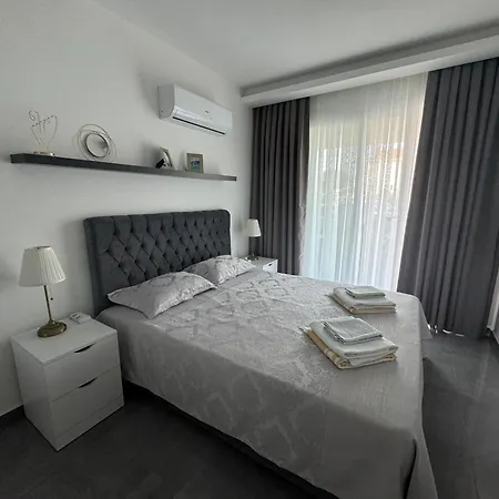 Apartment Courtyard Long Iskele