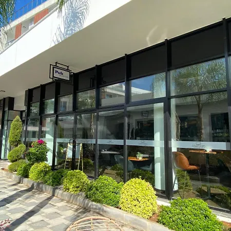 Courtyard Long Iskele