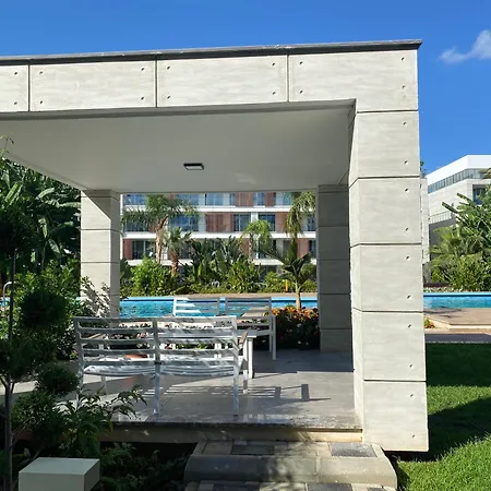 Courtyard Long Iskele *