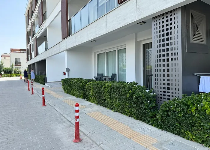 Courtyard Long Iskele アパート