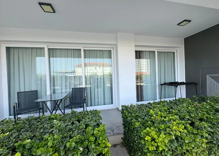 Courtyard Long Iskele *