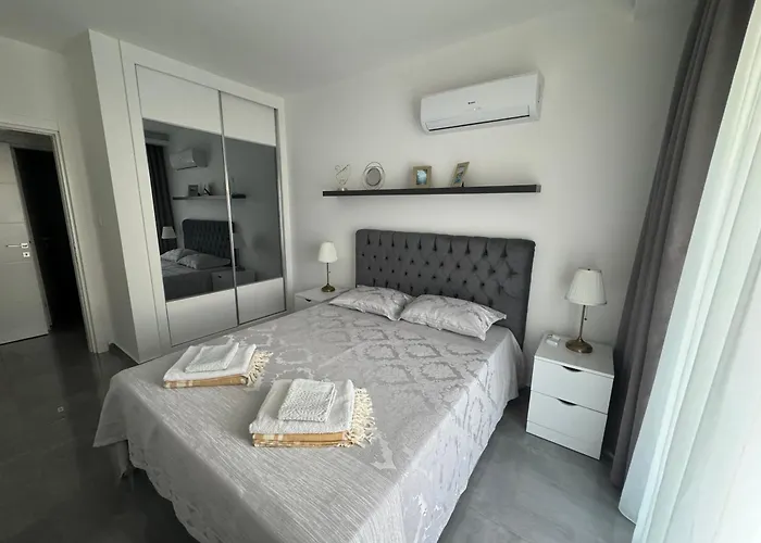 Courtyard Long Iskele アパート *