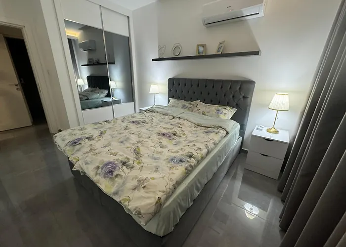 아파트 Courtyard Long Iskele