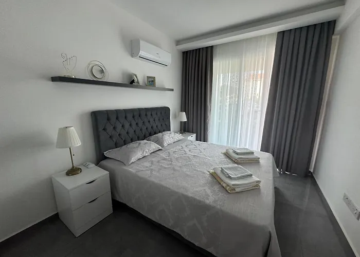 アパート Courtyard Long Iskele